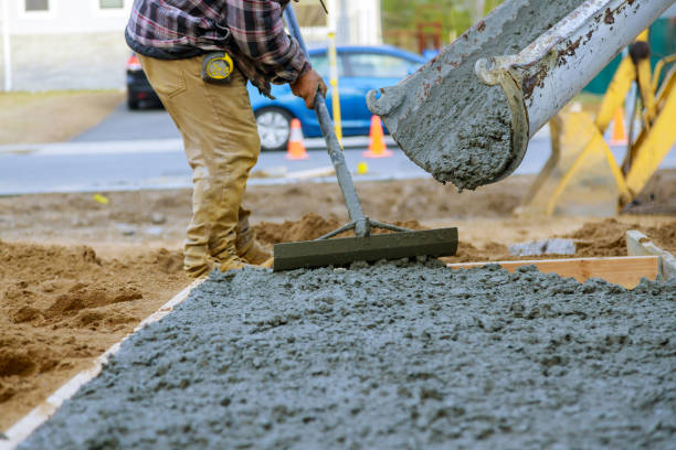 Best Commercial Concrete Contractor  in Aberdeen, MS