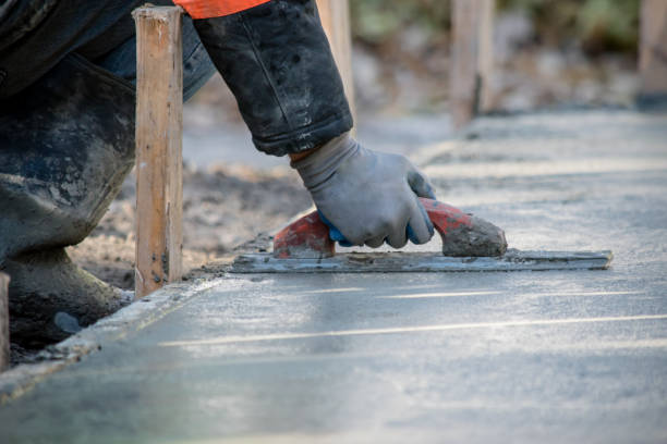 Best Concrete Sidewalk Installation  in Aberdeen, MS